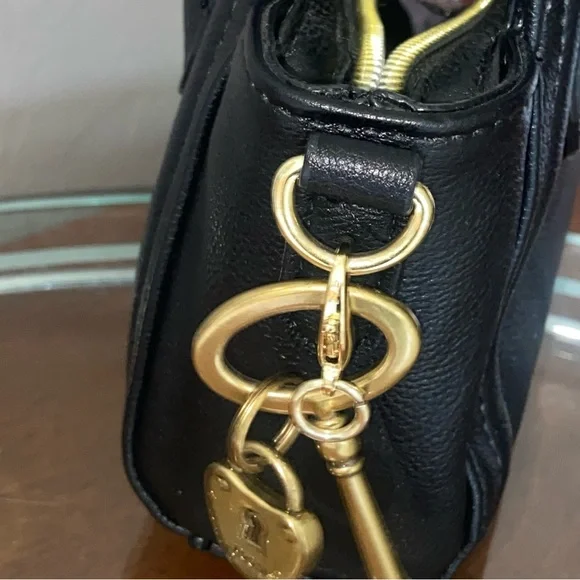 BETSEY JOHNSON limited edition Trolls mini leather bag! - Picture 4 of 8